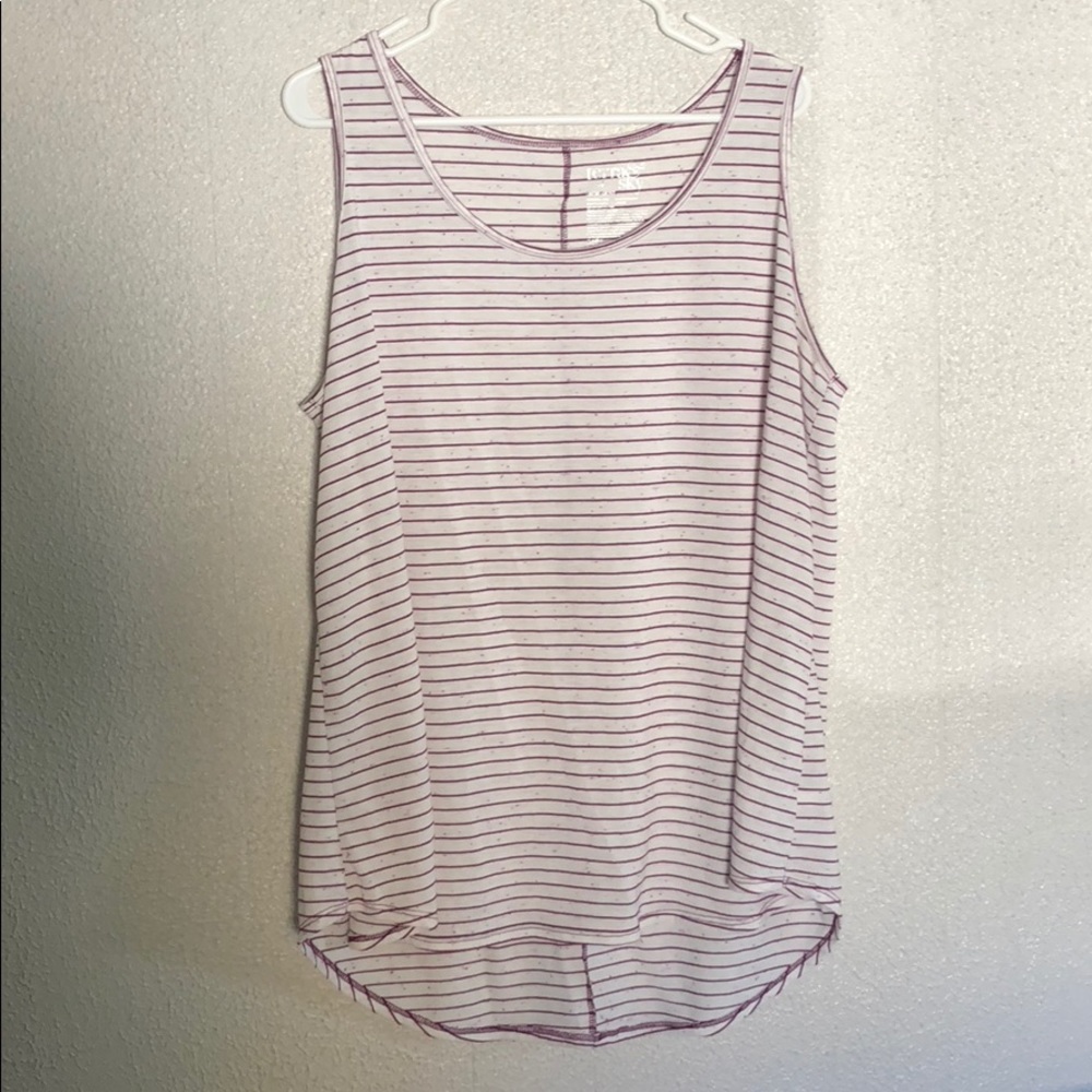 Flowy Tank